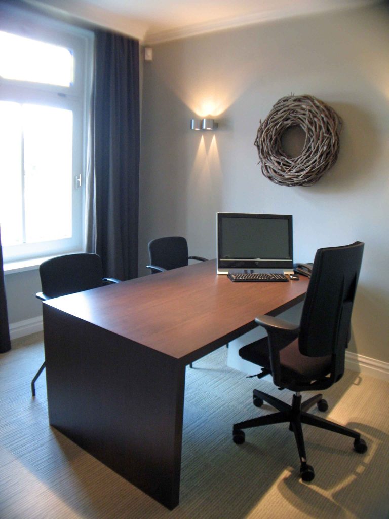 Conception des locaux de siège social d'entreprise ; bureau - PK intérieur, architecte d'intérieur