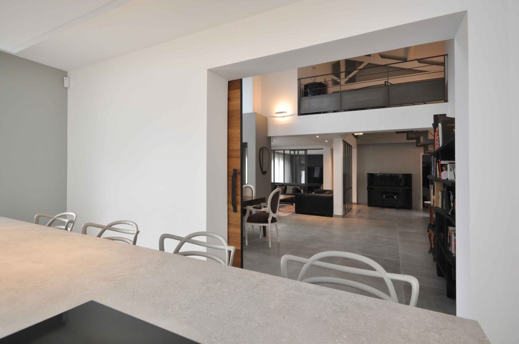Rénovation et aménagement de maison de 200m2 au Mont d'Or à Lyon, cuisine semi-ouverte - PK intérieur, architecte d'intérieur