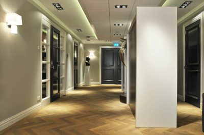 Conception des locaux de siège social d'entreprise ; entrée - PK intérieur, architecte d'intérieur